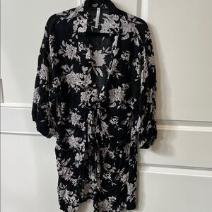 Spiritual Gangster Black and Gray Floral Kimono Robe